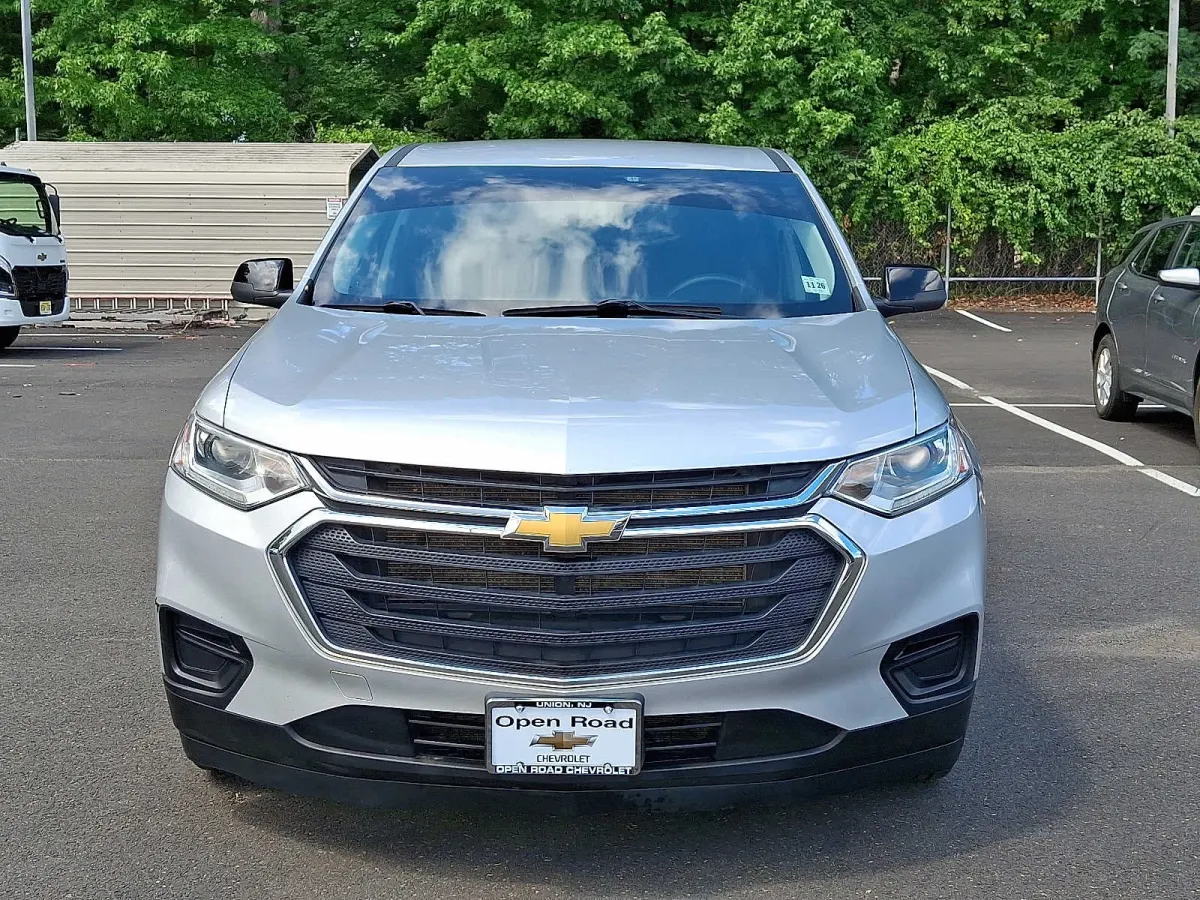 Is this 2021 Chevrolet Traverse LS the right used SUV to compare first?