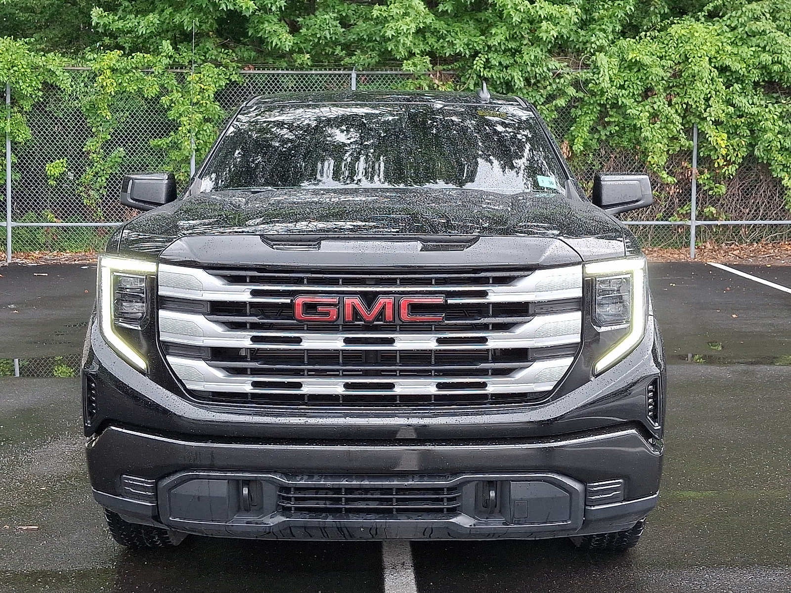 2024 GMC Sierra 1500 SLE: is this the right truck for towing?